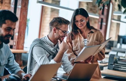 Group,Of,Young,Business,People,Are,Working,In,Modern,Office.